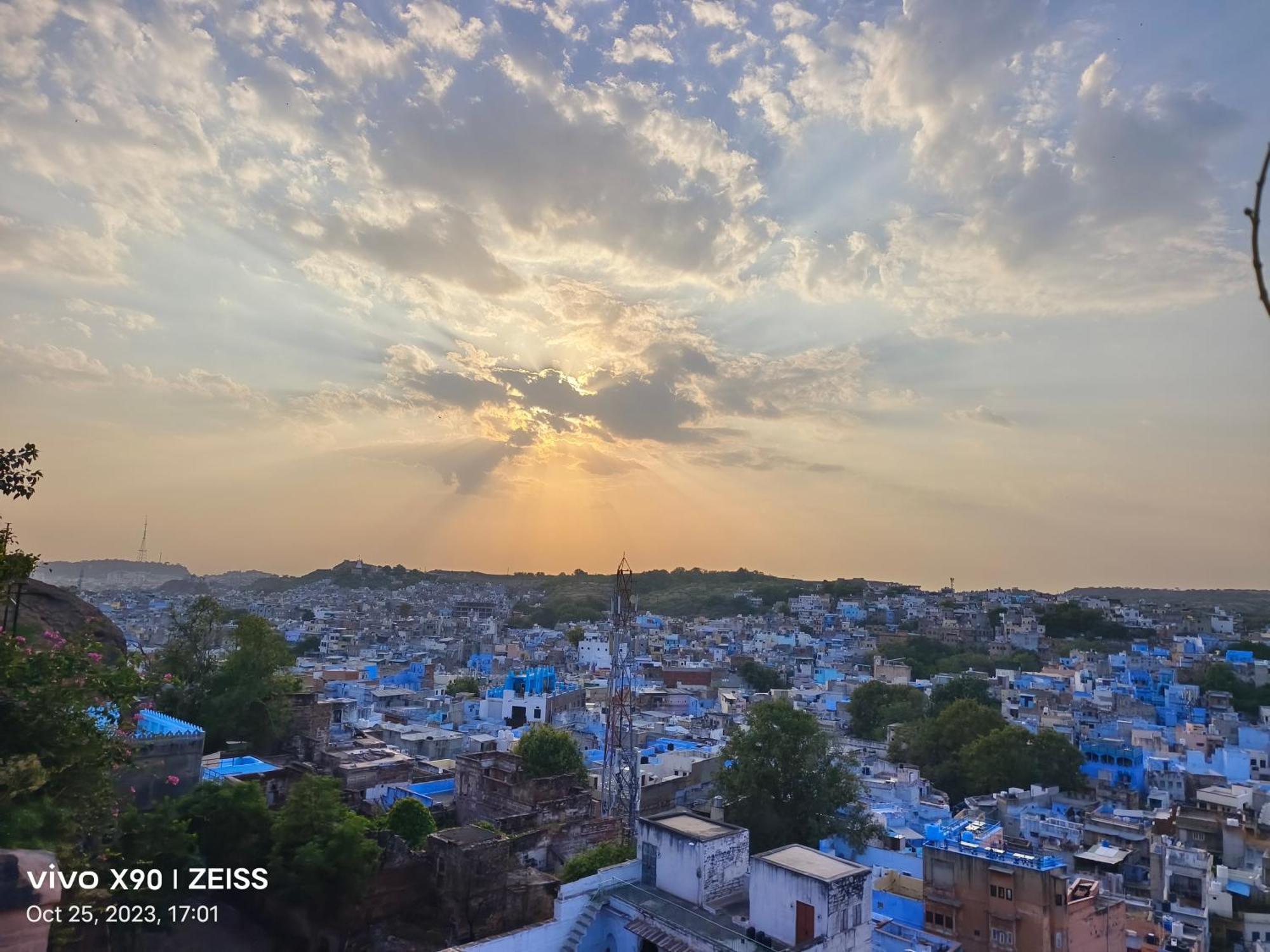 Hill View Hotel Jodhpur  Buitenkant foto